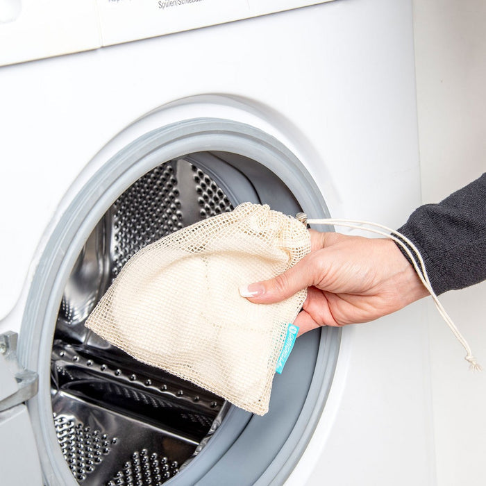 10 WASHABLE MAKE-UP REMOVAL PADS - INCL. WASH BAG