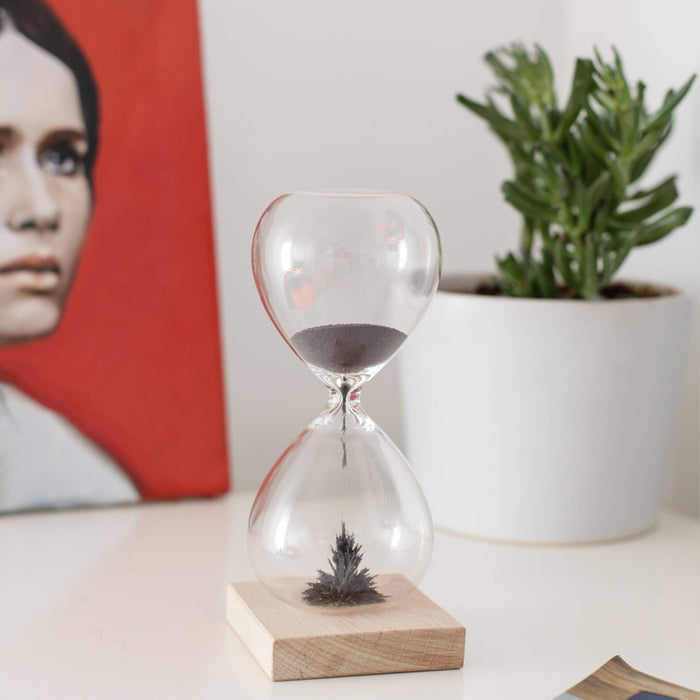 Magnetic Hour Glass - Domestic Domestic