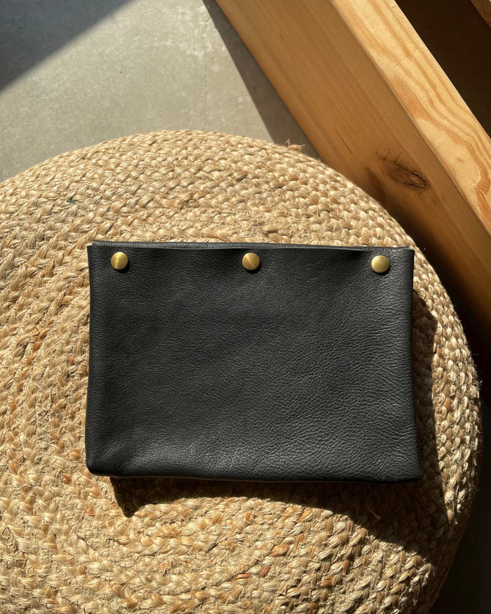 Black / No