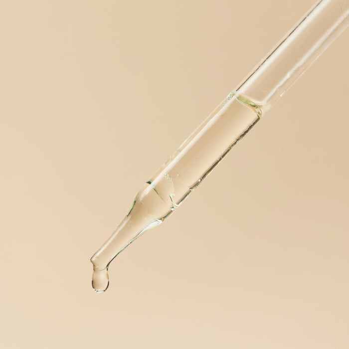 Aloe Vera Oil - Golden - close-up