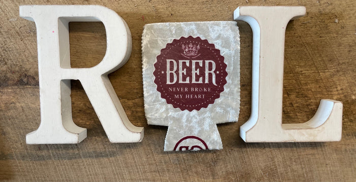 Beer Never Broke My Heart can cooler