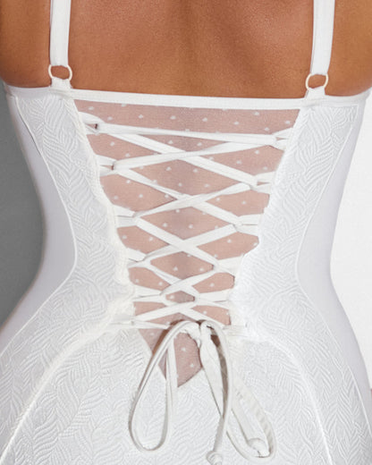 Close up back view of Bombshell - Lace White