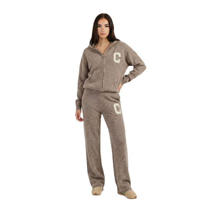 C | TRACKSUIT
