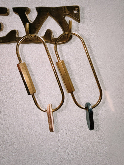CARABINER KEY