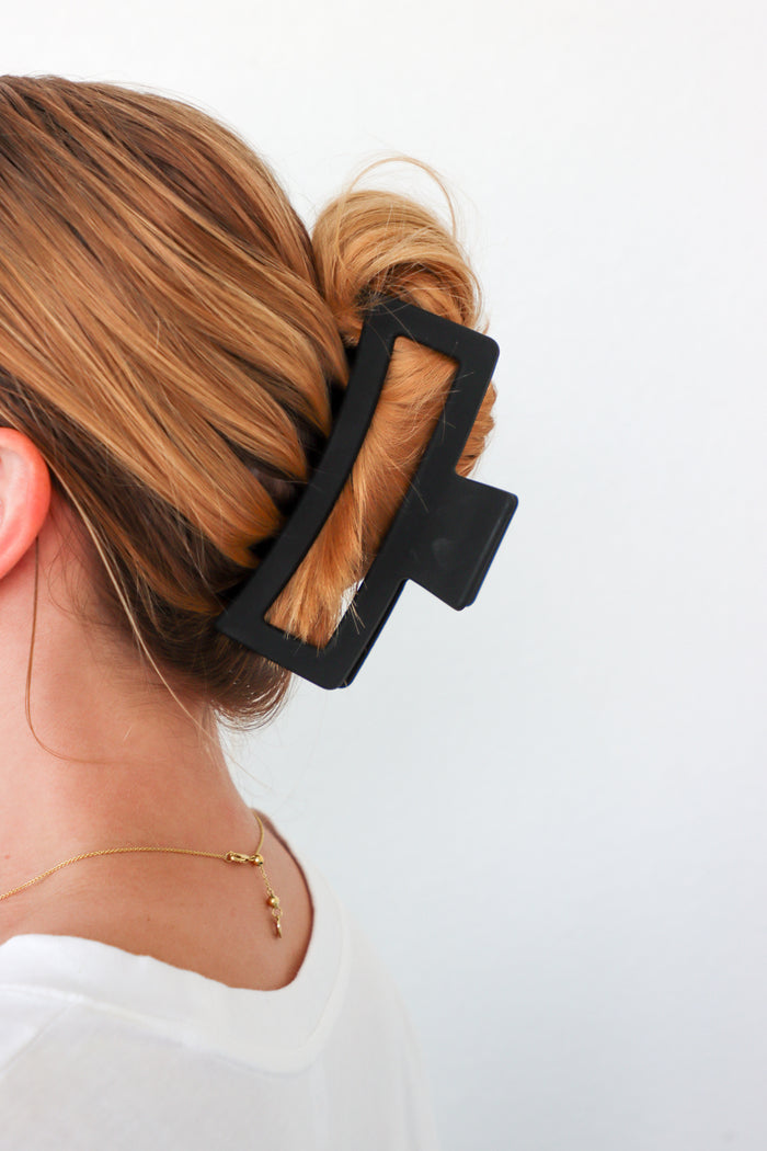black 5" clip