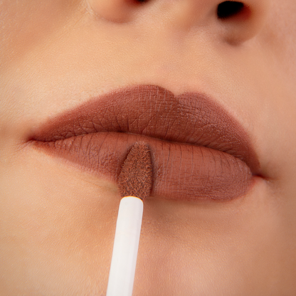 DIVINE MATTE LABIAL LÍQUIDO CREMOSO (06 Abrazo Suave)