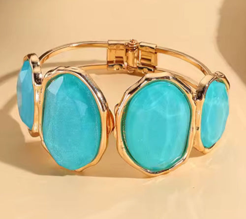 Elegant Women Fashion Big Oval Light Blue Stone w Glitter Accent Cuff Bracelet
