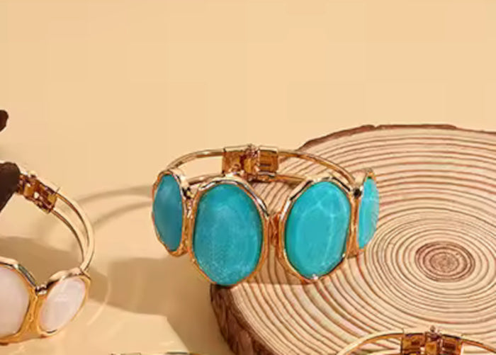 Elegant Women Fashion Big Oval Light Blue Stone w Glitter Accent Cuff Bracelet
