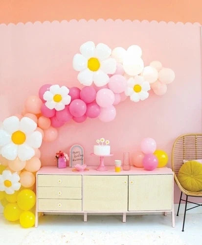 Kailo Chic- Daisy Balloon Arch