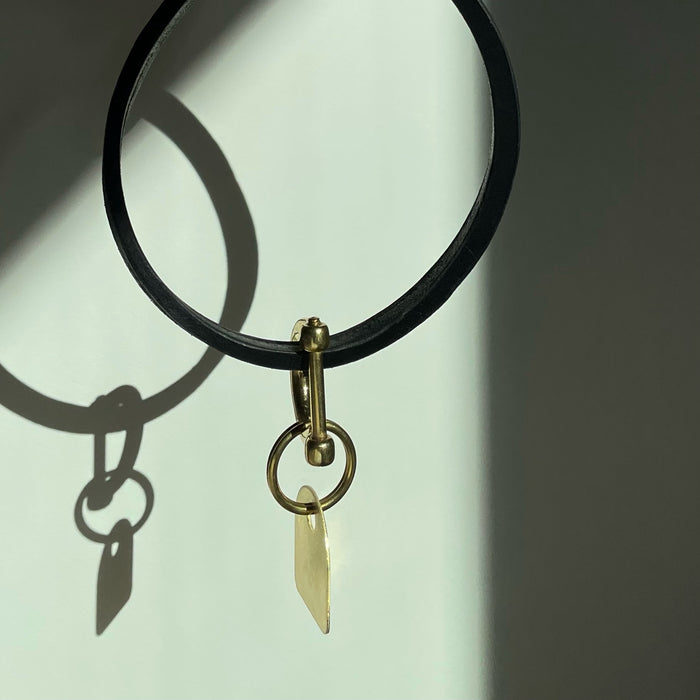 LEATHER WRIST KEY