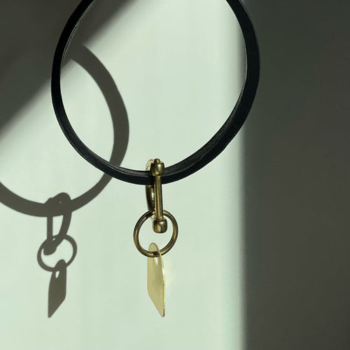 LEATHER WRIST KEY