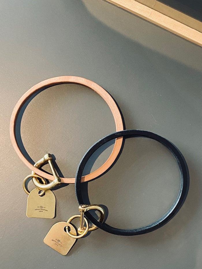 LEATHER WRIST KEY