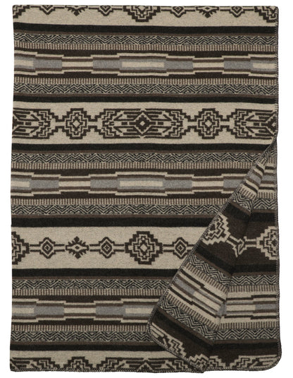 Lodge Lux II Throw