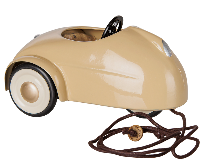 Maileg Mouse Car in Wheat