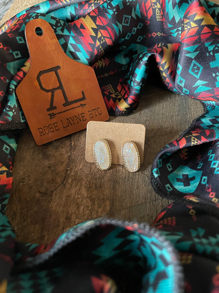 Maisy Stud Earrings (hint of pink/white)