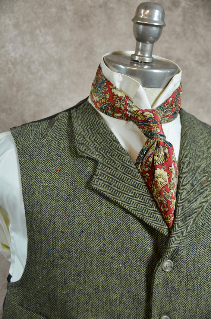 Men's Notch Vest - Verdun Green Herringbone rf1