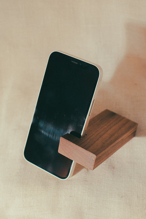 MOBILE STAND