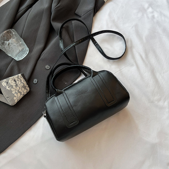 Black Without Pendant