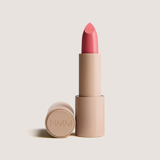 No Makeup Makeup – pink 01 Creme Classic Lipstick, natural minimal makeup