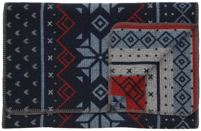 Nordic Bed Scarf & Pillow Set