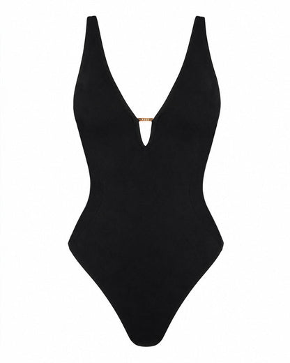 Outline image of Plungey Triangle - Black