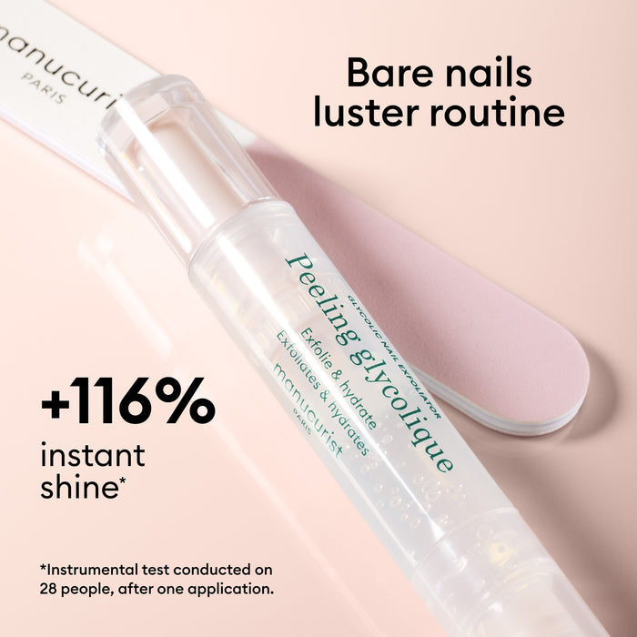 A close-up of the Manucurist Prep  Glow Routine nail care pen with a pink file on beige background. Text: Bare nails luster routine, part of the ultimate glossy nail care, +116% instant shine (instrumental test).