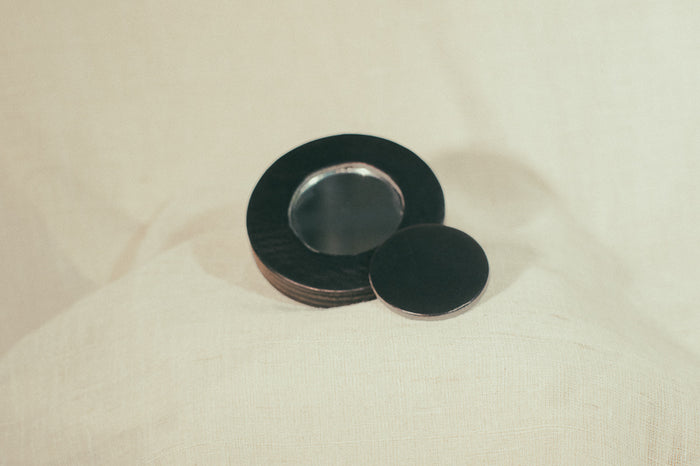 Black / Yes