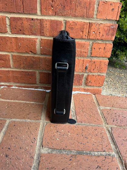 Side view of bible cover showing handle.