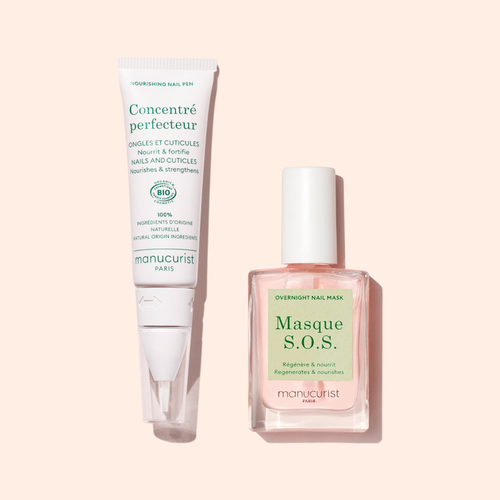 The Stronger Nails Duo by Manucurist, featuring Concentré perfecteur and Masque S.O.S. for nail repair and luxury care, is displayed on a light beige background.