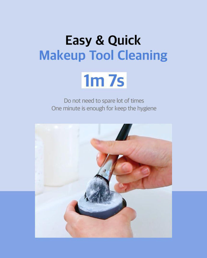Studio17 Brush & Puff Cleanser