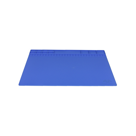 Table Mat (40.5x30.5cm), SKU MA02143101, three quarter front view