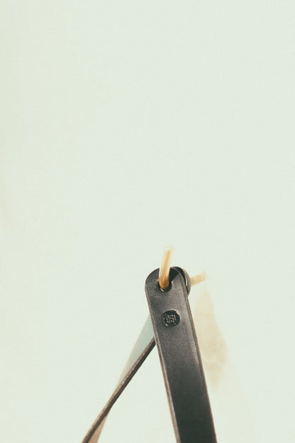 TOILET PAPER HOLDER