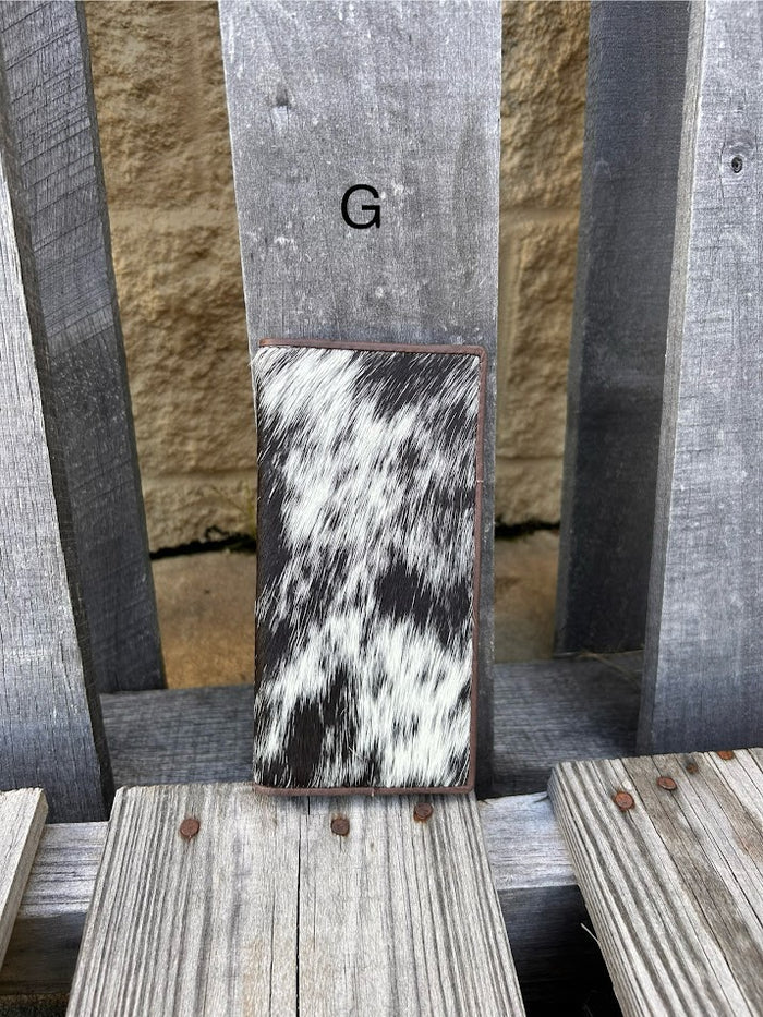 This cowhide leather tall wallet from Top Notch Accessories features 12 card slots and two bill pockets. Front View G