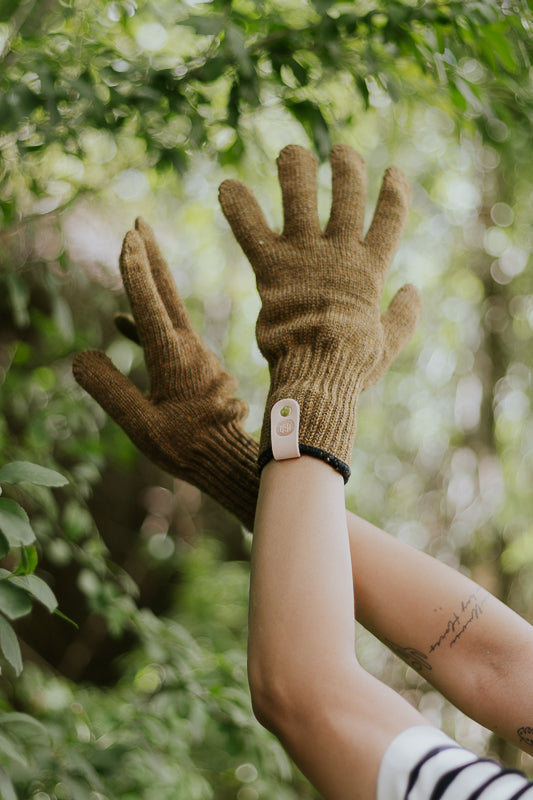 WOOL GLOVES
