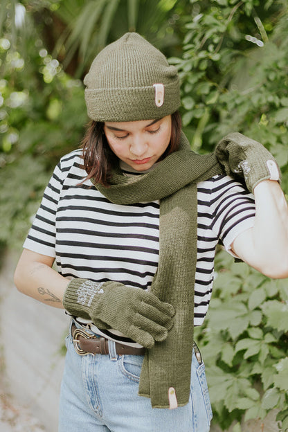 WOOL GLOVES