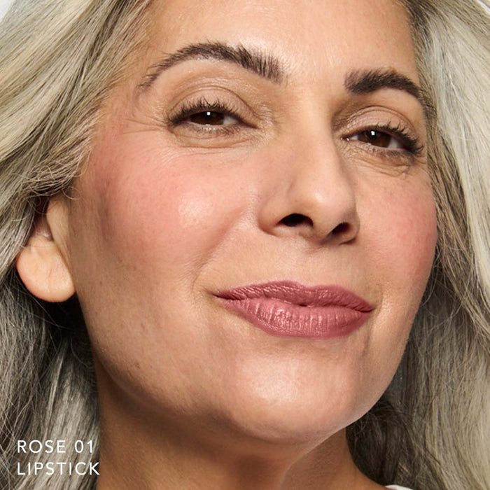 No Makeup Makeup – model wearing rose 01 Creme Classic Lipstick shade, natural minimal makeup